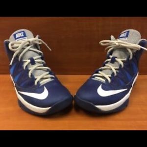 Nike AirMax Stutterstep youth basketball shoes